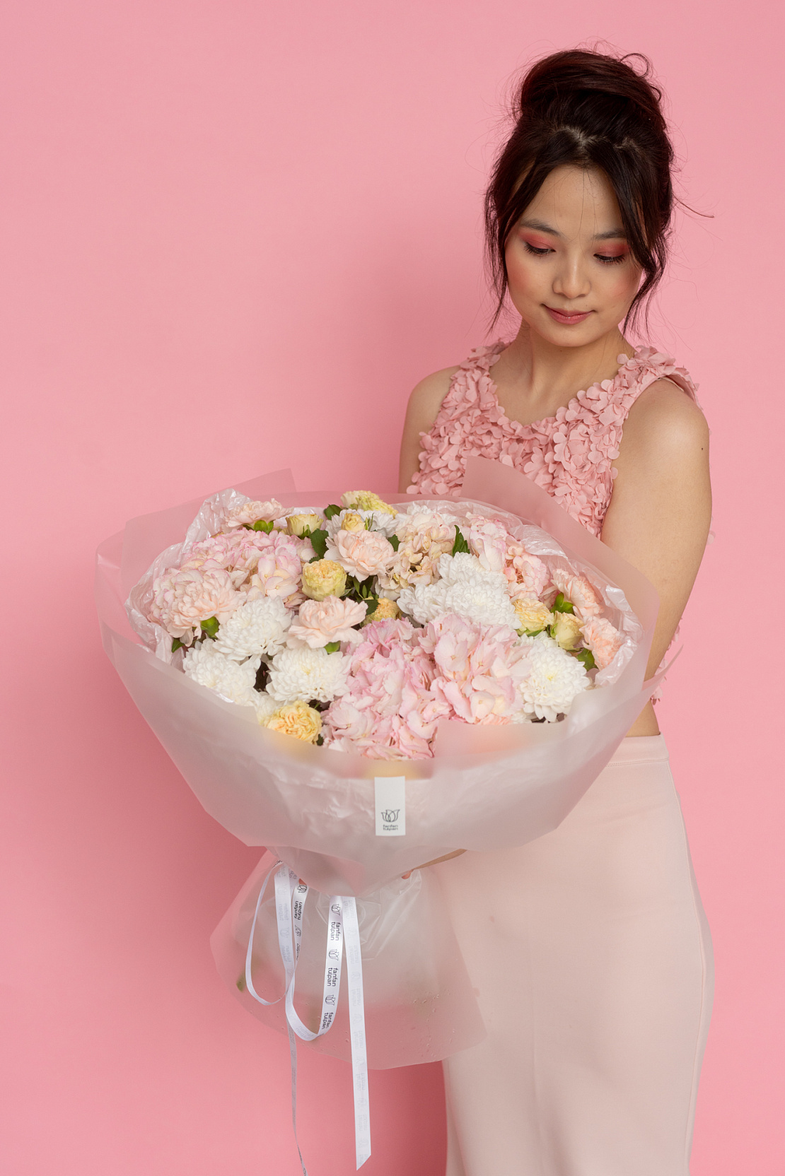 Нежный Букет с гортензиями и диантусами Пинки- Винки